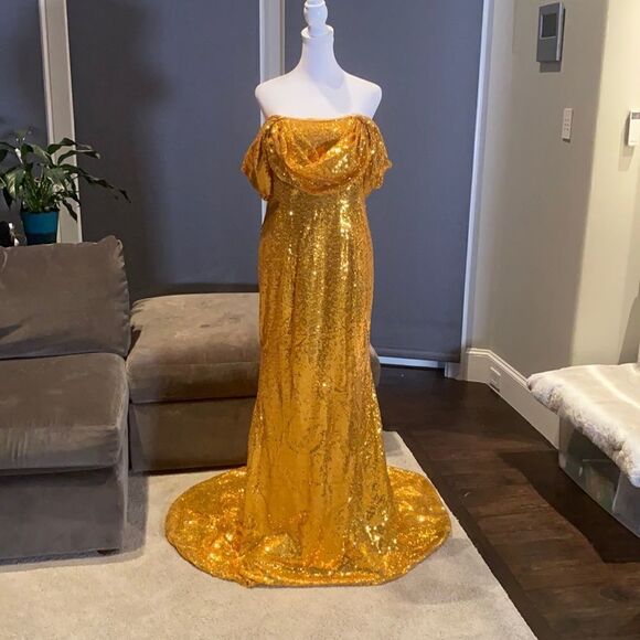 Women’s Gold Sequined Full Length Mermaid Style Dress Size 14 - Picture 1 of 14